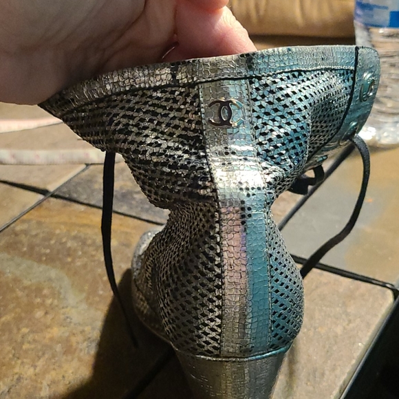 CHANEL SILVER LEATHER LACE UP WEDGE DUSTRESSED BOOTIES O8P - Picture 12 of 16